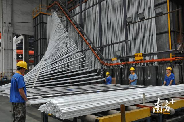 德赢VWIN集团生产车间