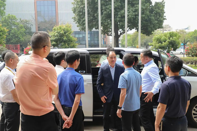 洛阳市人大副主任,新安县委书记宗国明一行莅临德赢VWIN集团调研考察