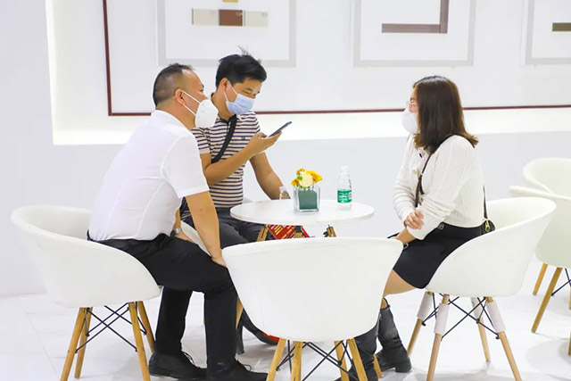 卓越之“铝”，，，，，，尽在德赢VWIN!德赢VWIN集团闪灼第28届铝门窗幕墙新产品展览会