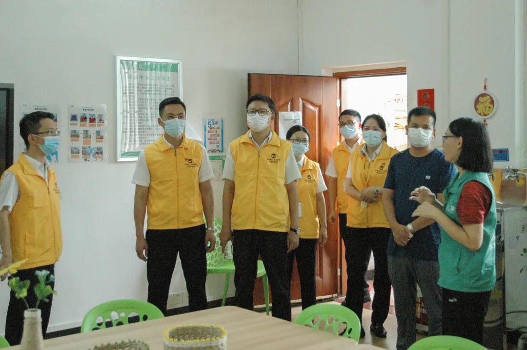 推行社会责任,彰显企业继续|德赢VWIN集团前往狮山镇小塘社区康园中心开展慰问活动