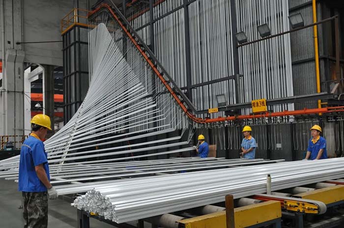 佛山市2023年企业家大会|德赢VWIN集团荣获2022年度佛山市"制造业高质量生长百佳企业"