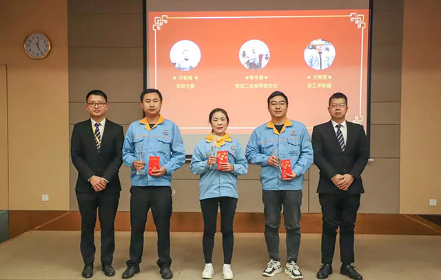 《最佳梯队前进奖》